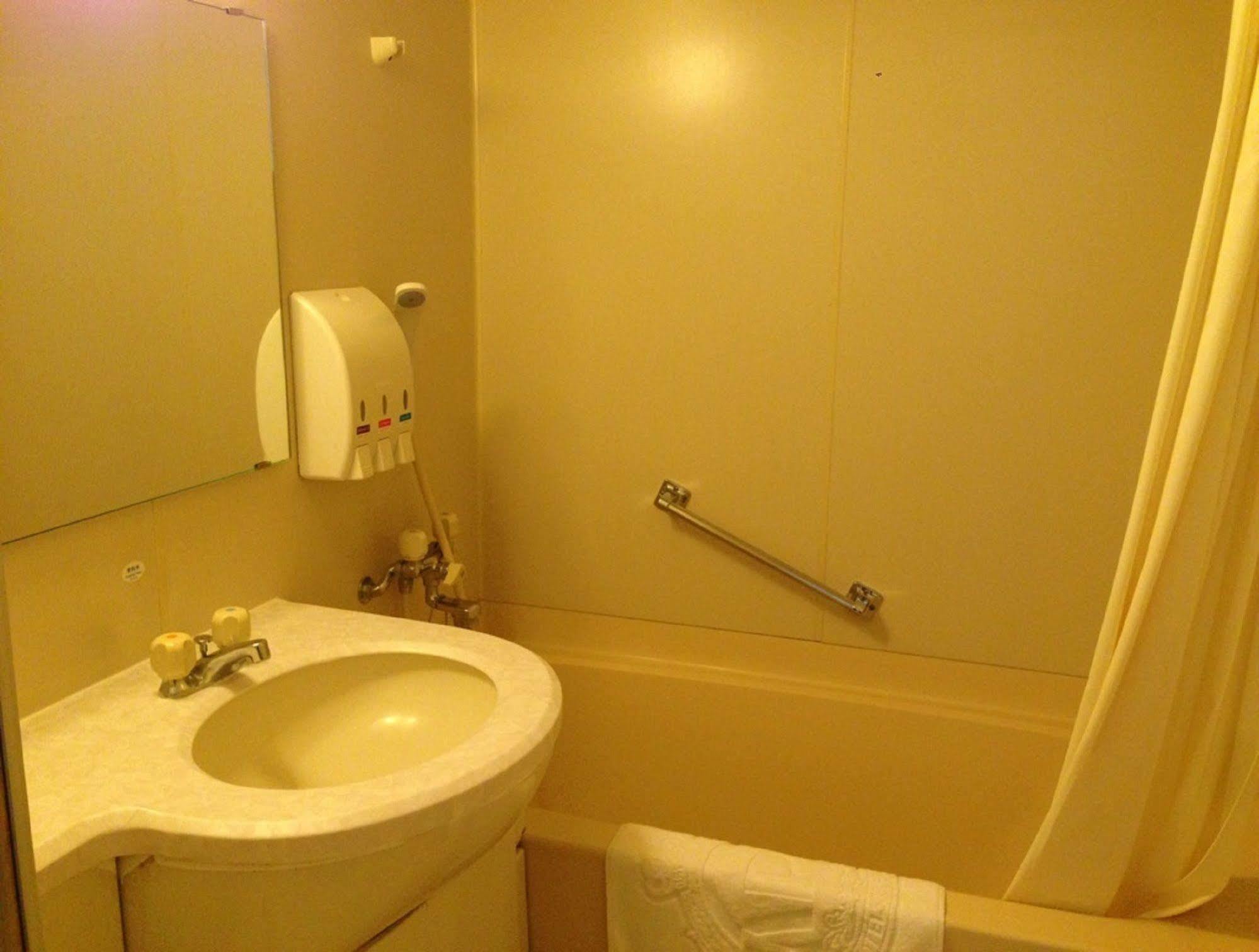 Apa Hotel Takamatsu Kawaramachi Ngoại thất bức ảnh